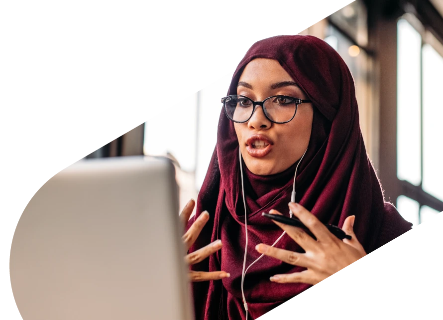 Lady talking with laptop